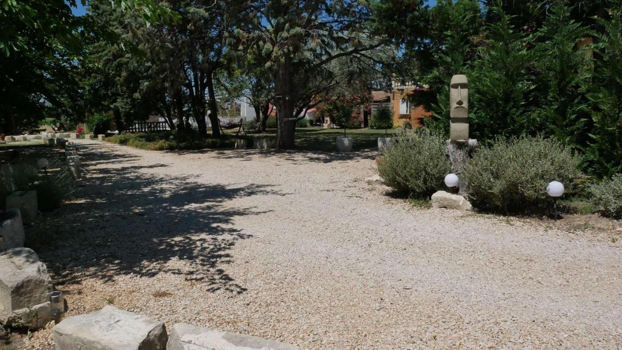 Mas Maurane - L'Olivier Avec Spa Prive Aux Portes D'Arles Tarascon Exterior foto